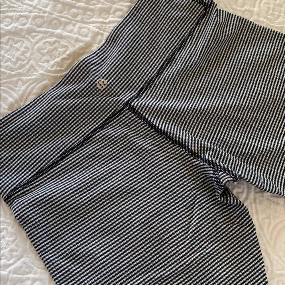 Lululemon crops